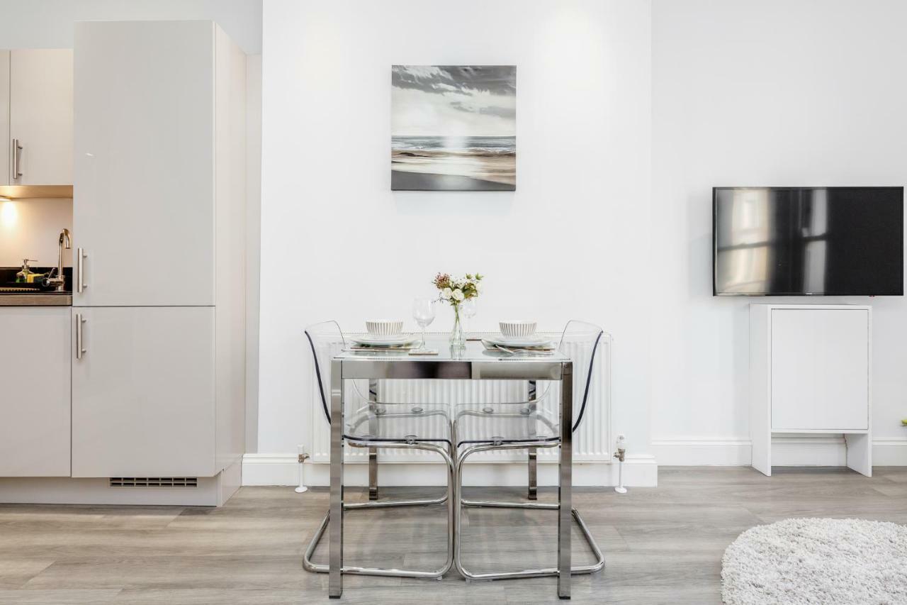 Bright & Modern 2-Bed Notting Hill Apartment London Eksteriør billede