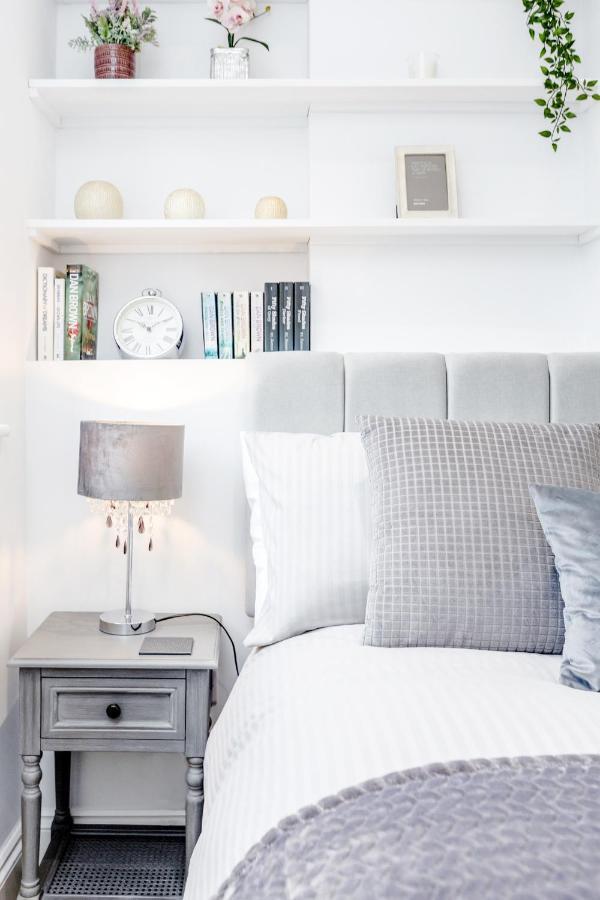 Bright & Modern 2-Bed Notting Hill Apartment London Eksteriør billede